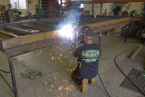 welder-working